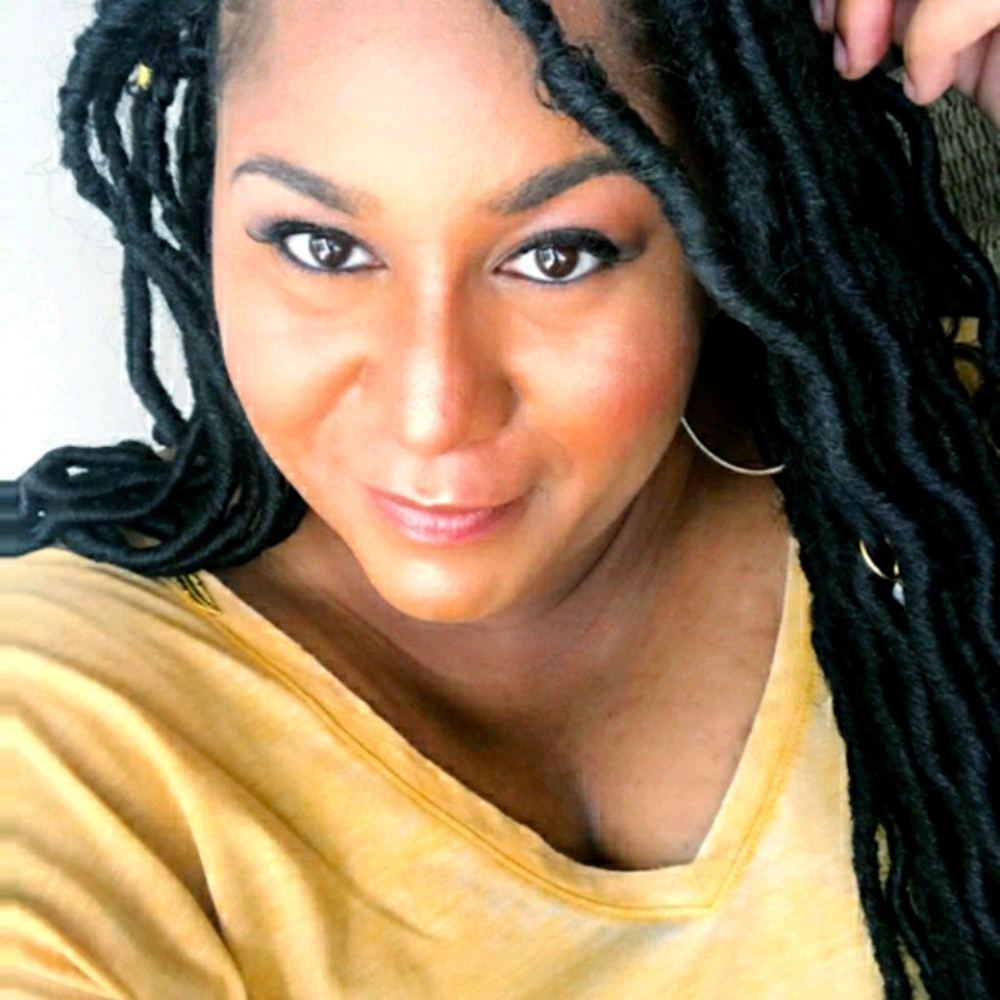 Meet your Posher, Nikki